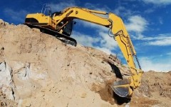Экскаваторы — надежные помощники на строительной площадке